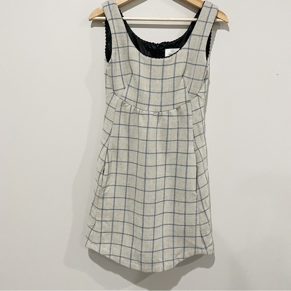 Julie Haus Dresses & Skirts - JULIE HAUS Wool Sleeveless Dress Size 0 Lined Classic Preppy Office Academia